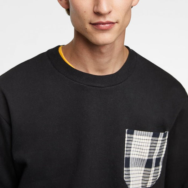 ZR Man Black Sweatshirt With Matching Pocket